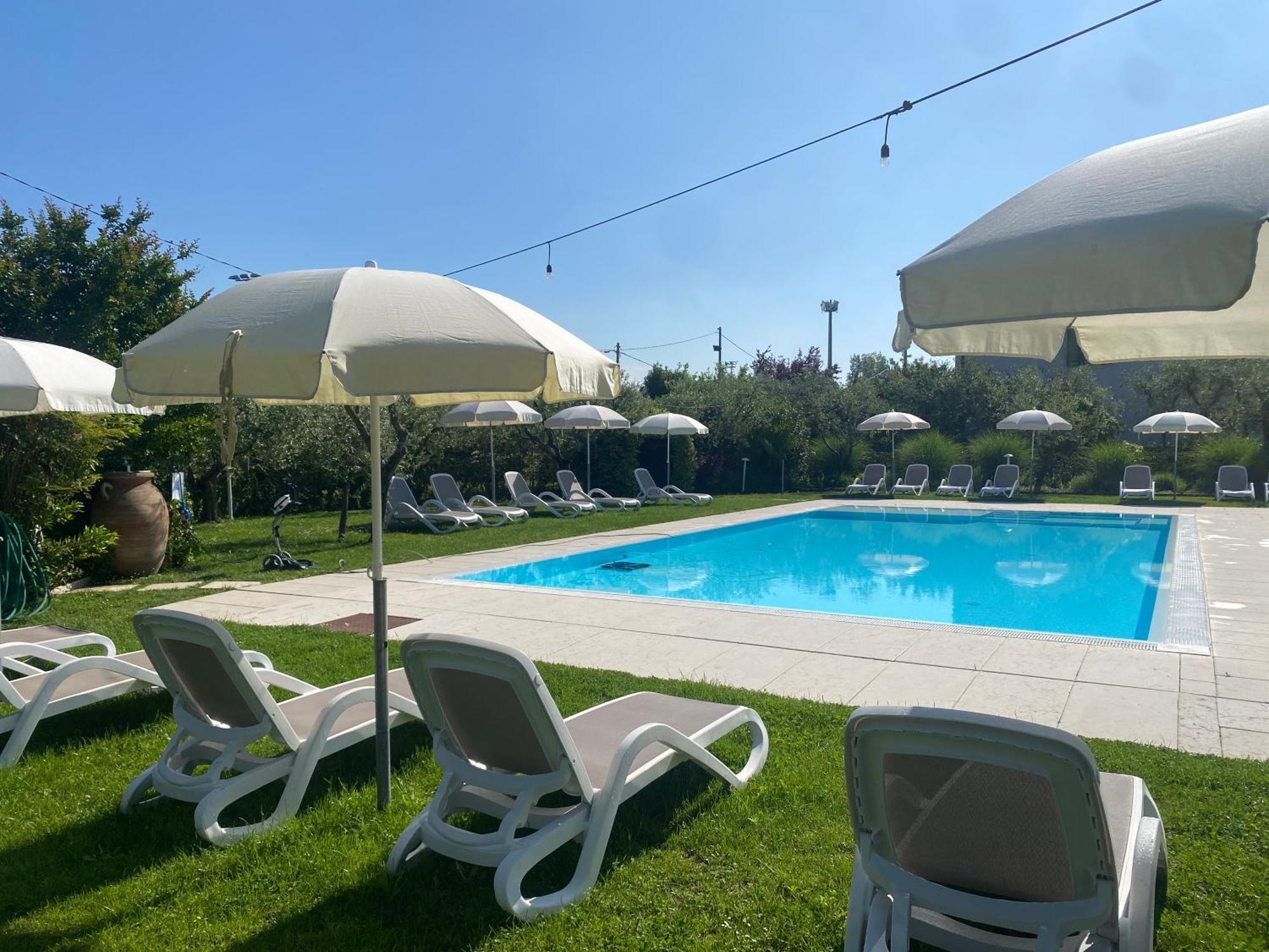 Agricampeggio Oasi Del Garda ลาซีเซ ภายนอก รูปภาพ